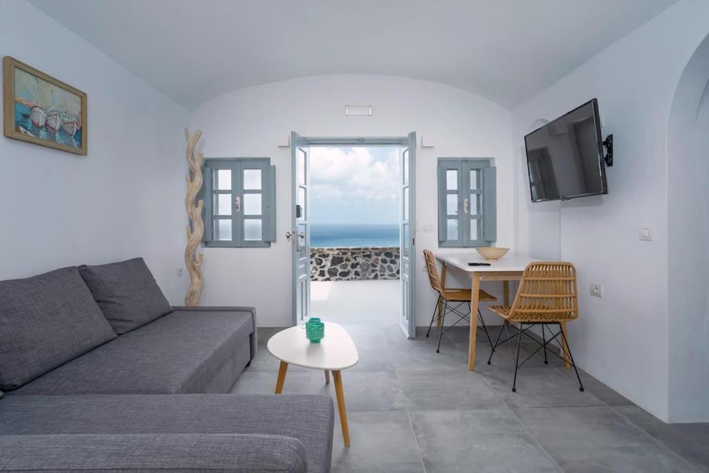 Vourvoúlos Santorini Sea View Apartments المظهر الخارجي الصورة