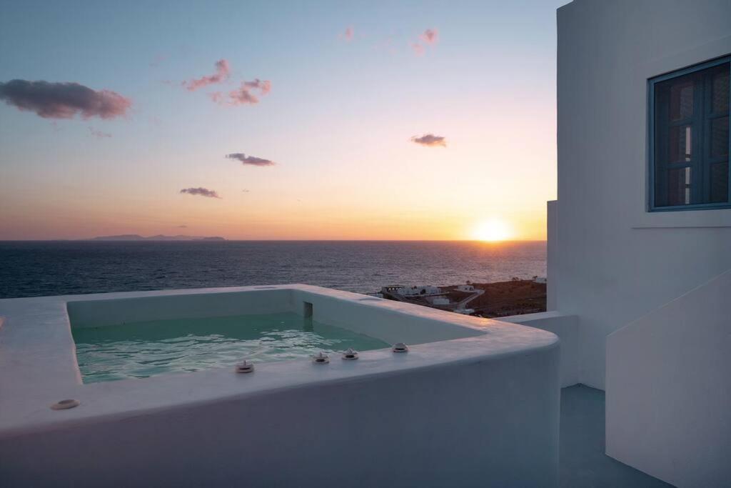 Vourvoúlos Santorini Sea View Apartments المظهر الخارجي الصورة