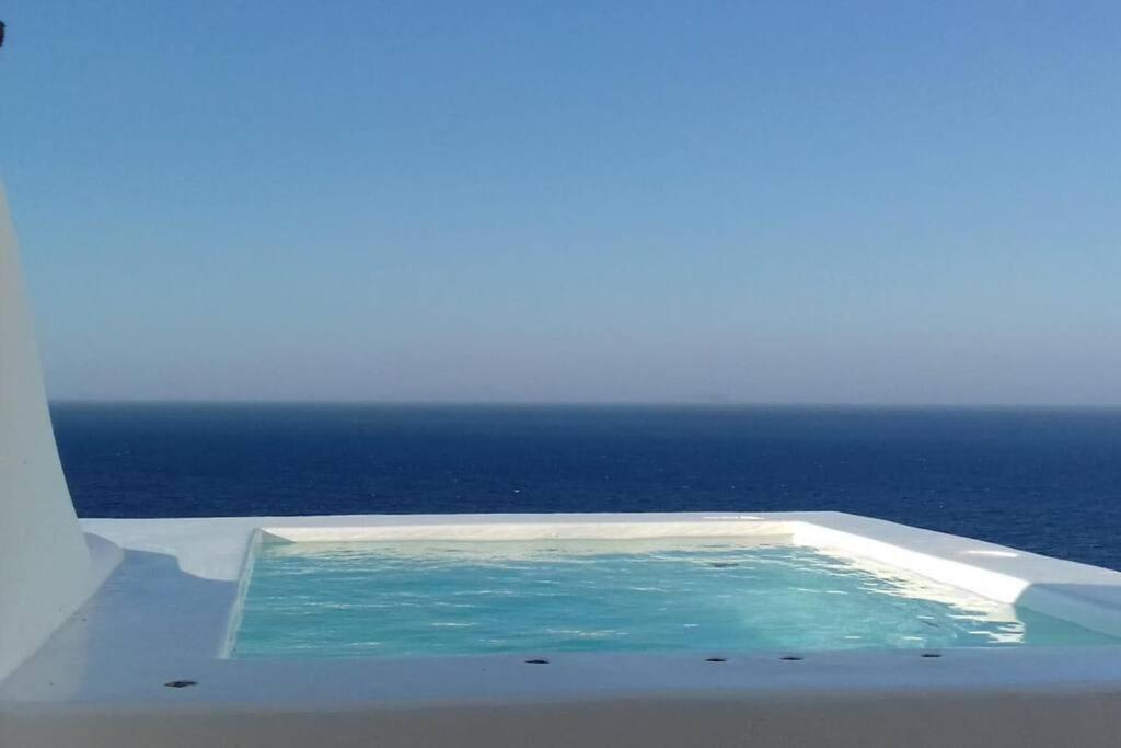 Vourvoúlos Santorini Sea View Apartments المظهر الخارجي الصورة